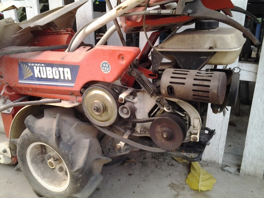 ขายรถเกี่ยวkubota3.8แรง