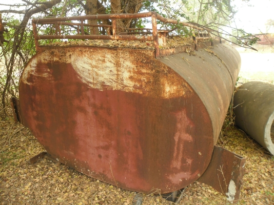 ขายถังน้ำ6ล้อสภาพไม่มีผุเหล็กหนา