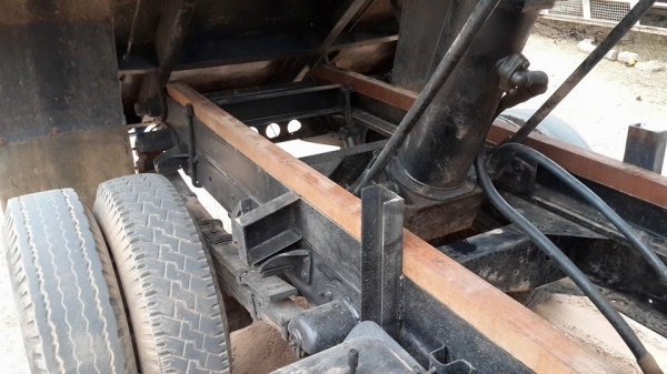 ขาย6ล้อดัมพ์ อีซูซุTLD85 แชชซีสวย ทะเบียนเต็มภาษี58 สภาพเดิมสวย เครื่องฟิต สภาพพร้อมใช้งาน ภายในสวย อุปกรณ์ครบ หน้าเรือนไมล์ใช้ได้ครบ กระบะสวย เกียร์ดี