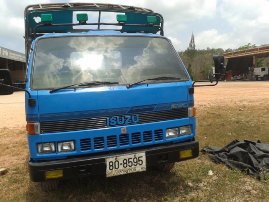 6 ล้ออีซูสุ (ไม่ดั้ม )  100  แรงม้า   พร้อมใช้งาน  เล่มติดมือ...