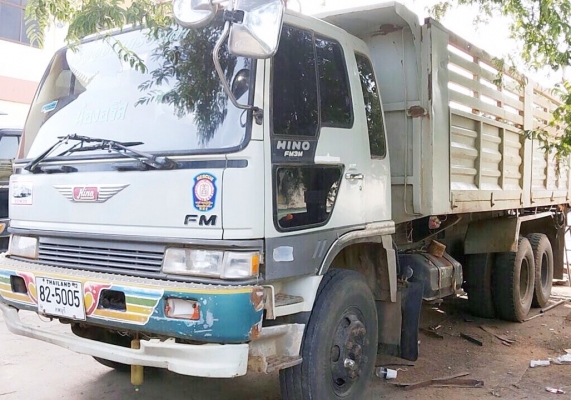HINO FM 3M - 240 HP M10C สิบล้อดั๊มพ์ 2 เพลา กระบะดั๊มพ์เหล็ก 12 ตันของสามมิตรสภาพสวยดีพร้อมบรรทุกได้เลย มีระบบลากพ่วงครบพร้อม เครื่องยนต์แน่นดีแรงดี ภายในห้องเก๋งสะอาดสวยคอนโซลครบ แอร์เย็น พวงมาลัยเพาเวอร์ ระบบเบรคทริ๊ปฟี้ครบครัน ช่วงล่างคัชซีสวยเดิมๆไม่ HINO FM 3M - 240 HP M10C สิบล้อดั๊มพ์ 2 เพลา กระบะดั๊มพ์เหล็ก 12 ตันของสามมิตรสภาพสวยดีพร้อมบรรทุกได้เลย มีระบบลากพ่วงครบพร้อม เครื่องยนต์แน่นดีแรงดี ภายในห้องเก๋งสะอาดสวยคอนโซลครบ แอร์เย็น พวงมาลัยเพาเวอร์ ระบบเบรคทริ๊ปฟี้ครบครัน ช่วงล่างคัชซีสวยเดิมๆไม่