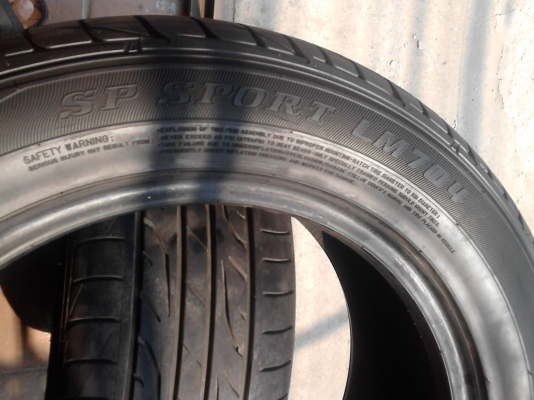 225/55R17 DUNLOP SP SPORT LM704  ปี 2014 มี 2 เส้น TEL.081-427-3941
