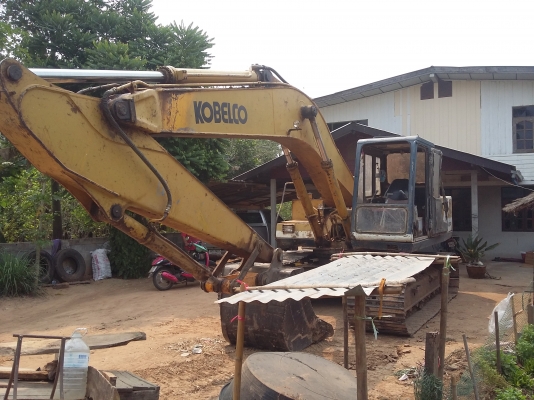 ขายรถแม็กโค / โกเบลโก้ SK200 มาร์คทู / เครื่อง 6D31 / ปั้ม K3V / ตัวเดินใหญ่ ขายรถแม็กโค / โกเบลโก้ SK200 มาร์คทู / เครื่อง 6D31 / ปั้ม K3V / ตัวเดินใหญ่