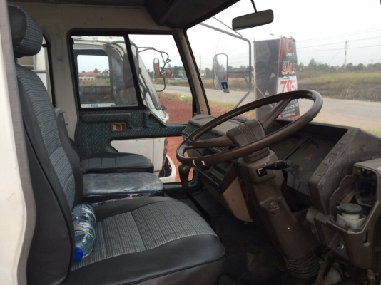 รถหลุดจำนำคับ ทำใหม่มาทั้งคัน ยางใหม่( ยาว7เมตรกว่า )รถตามรูป