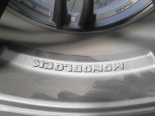 แม๊ก ขอบ 18  ( 18 X 8JJ ) MONOBLOCK  5 รู 114  ET:42  ชุด 4 วง  TEL.081-427-3941