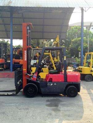 -:-*&bull;*ข า ย ร ถ ย ก นำ เ ข้ า*&bull;*-:-NISSAN FJ02A25. เครื่องดีเซล เสาสูง5เมตร งาเท สนใจติดต่อ 083-062-0223(ปอนด์)