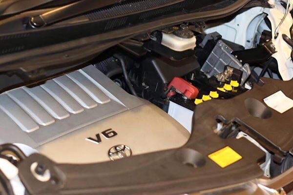 ขาย Toyota Alphard สีขาว ปี 2009 เครื่อง 3.5 ตัว Top สุด ภาพในเบาะหนังสีครีม ตัว Mickey Mouse มี Navigator ประตูสไลท์ไฟฟ้า 2 บาน กล้องมองหลัง Multifuntion ครบ รถสภาพเหมือนใหม่ ไม่เคยชน  ขาย 1,790,000 เท่านั้น ไม่ต่างกับซื้อรถใหม่คับ จัดไฟแนทซ์ได้เกือบเต็ม