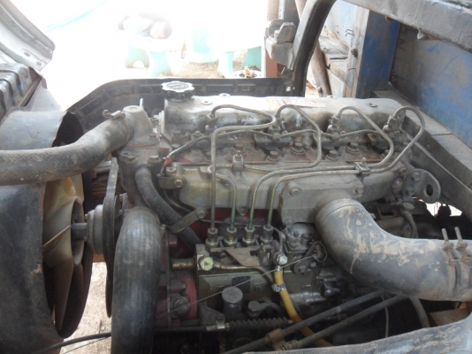 ขายถูกๆๆ ครับ HINO FC  รถ 6 ล้อ พร้อมคอกลากข้าว ราคาต่อรองได้ ติดต่อช่างหมึก 087- 5262494 และ 094-7452226