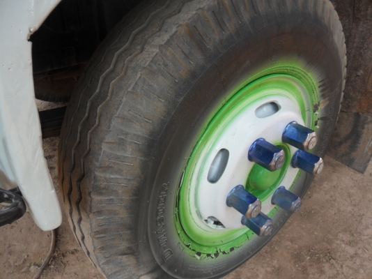 ขายถูกๆๆ ครับ HINO FC  รถ 6 ล้อ พร้อมคอกลากข้าว ราคาต่อรองได้ ติดต่อช่างหมึก 087- 5262494 และ 094-7452226