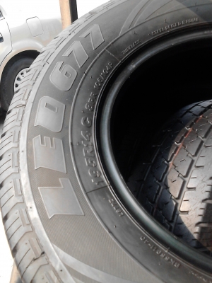 195R14   BRIDGESTONE LEO 677  มี 3 เส้น  โทร.081-427-3941
