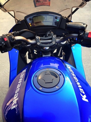 SALE BIKEZA ขายด่วนๆเพียง 139000KAWASAKI NINJA 650 ABS ปี2009 คับ วิ่งน้อยเพียง 12xxxโล เอกสารครบโอนขนส่งต่อ