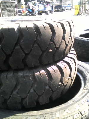 6.90/6.00-9   DEESTONE ET890  ยาง โฟล์คลิฟล้อหน้า  TEL.081-427-3941