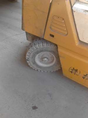 6.90/6.00-9   DEESTONE ET890  ยาง โฟล์คลิฟล้อหน้า  TEL.081-427-3941