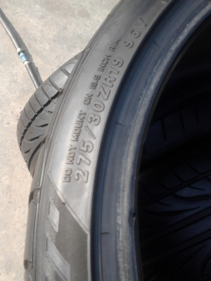 275/30R19 FALKEN FK452 ชุด 4 เส้น TEL.081-427-3941