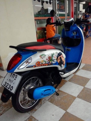 รุ่นใหม่ล่าสุด All New Honda Scoopy i ปี 2557 สีน้ำเงิน ขาว ลาย Monkey DO รถอย่างสวย ประหยัดน้ำมัน