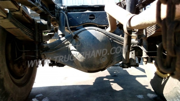 รถบรรทุก 6 ล้อ ISUZU รุ่น NKR71LY52   ปีจดทะเบียน 2544  130 แรงม้า