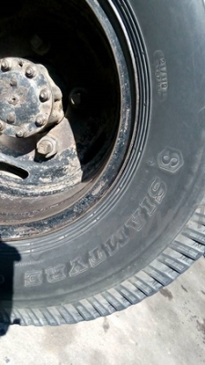 รถบรรทุก 6 ล้อ ISUZU รุ่น NKR71LY52   ปีจดทะเบียน 2544  130 แรงม้า