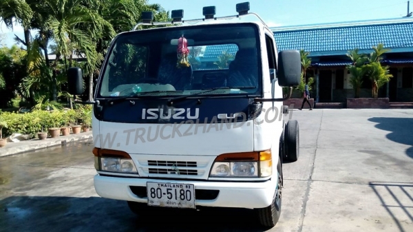 รถบรรทุก 6 ล้อ ISUZU รุ่น NKR71LY52   ปีจดทะเบียน 2544  130 แรงม้า