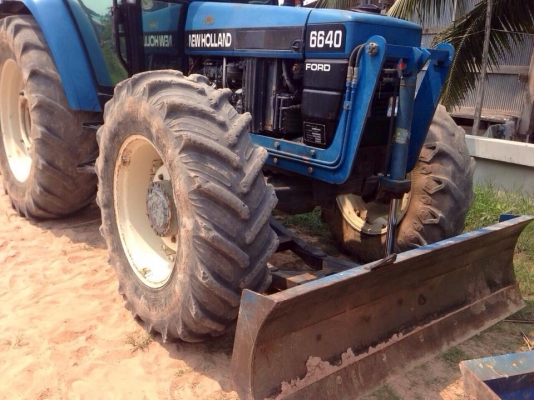 ขายรถไถ new holland เกียร์ธรรมดา ขายรถไถ new holland เกียร์ธรรมดา