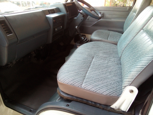 4 ล้อบรรทุก *ตู้เย็น สแตนเลส* ISUZU NKR 88 แรงม้า * ยาว 3.20 ม. * รถสวยเดิม+สวยจริง+สภาพพร้อมใช้งาน * มีเล่มพร้อมโอน * 4 ล้อบรรทุก *ตู้เย็น สแตนเลส* ISUZU NKR 88 แรงม้า * ยาว 3.20 ม. * รถสวยเดิม+สวยจริง+สภาพพร้อมใช้งาน * มีเล่มพร้อมโอน *