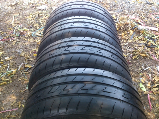 ขายยาง 225/55R17 Bridgestone Ecopia EP200 ยางสัปดาห์ที่49ปี13 ดอกยางเต็มนิ่มลึกสดเท่ากันไม่แตกลายไม่ร้าวไม่กินข้าง (สถาพ95\%) สวยๆ จำนวน 1 ชุด ขายยาง 225/55R17 Bridgestone Ecopia EP200 ยางสัปดาห์ที่49ปี13 ดอกยางเต็มนิ่มลึกสดเท่ากันไม่แตกลายไม่ร้าวไม่กินข้าง (สถาพ95\%) สวยๆ จำนวน 1 ชุด