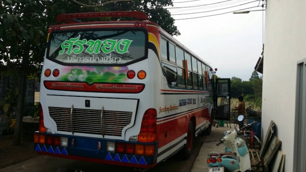 รถบัสBENZ สวยมาก สภาพนางฟ้า เอกสารครบ 6bgจีฟฟลดเหลีอ250,000แยกขายอะไหล่ก็ขายครับ