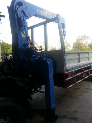 ขาย 6 ล้อติดเฮี๊ยบ 5 ตัน3 ปอก2ชัค กระบะยาว 6 เมตร เครื่อง อีซูซุ 195 แรง