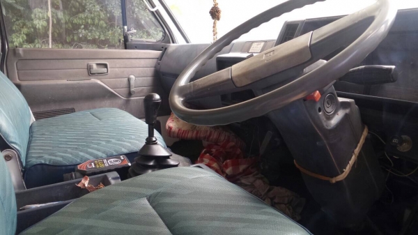 6ล้อกระบะรั้ว115แรง ISUZU NPR59LU5E M-710XXXX..รถสภาพดี พร้อมใฝช้ เล่มพร้อม.. 6ล้อกระบะรั้ว115แรง ISUZU NPR59LU5E M-710XXXX..รถสภาพดี พร้อมใฝช้ เล่มพร้อม..