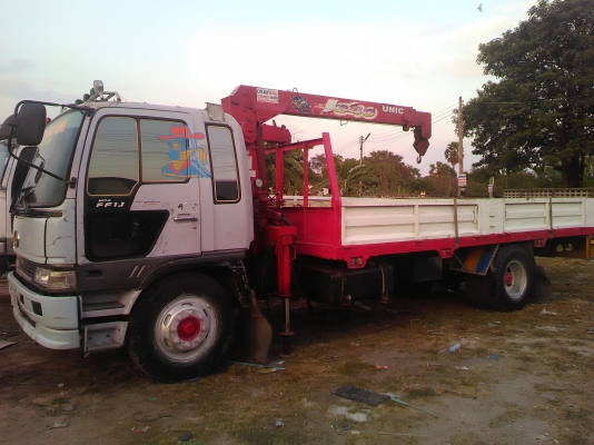 ขายด่วนรถบรรทุก6ล้อ ติดเครน5ตัน5ปอก
