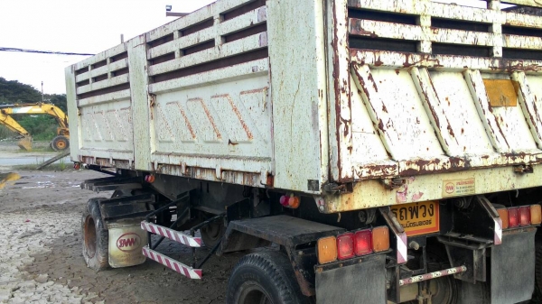 รถมิตซู 10 ล้อดั้ม FN627PNC  260 แรงม้า. ปี 48  ( ขายแม่ , ลูก. )   สนใจติดต่อ 081 - 6079515