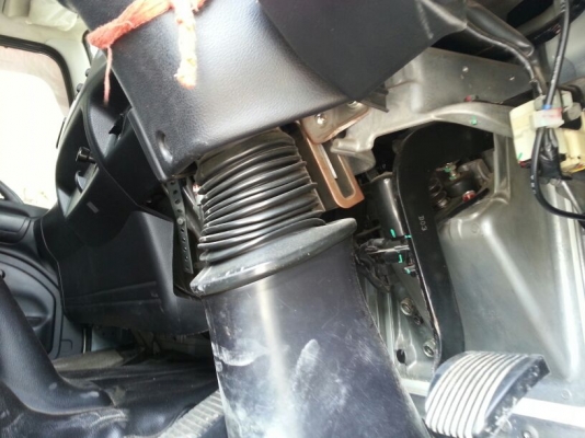 รถฮีโน่ 10 ล้อ หัวลาก FM1A  344 แรงม้า. ปี 54  ( * ขาย เฉพาะแม่. )   สนใจติดต่อ  081 - 6079515