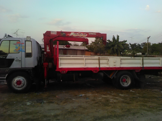 ขายด่วนรถบรรทุก6ล้อ ติดเครน3ตัน3ปอก