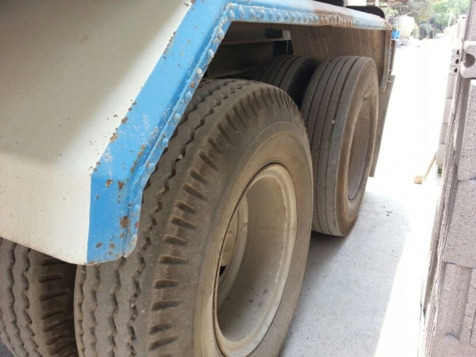 ขายหางพ่วง ซิมิดั้ม  2 เพลา. ปี 54   สนใจติดต่อ 081 - 6079515