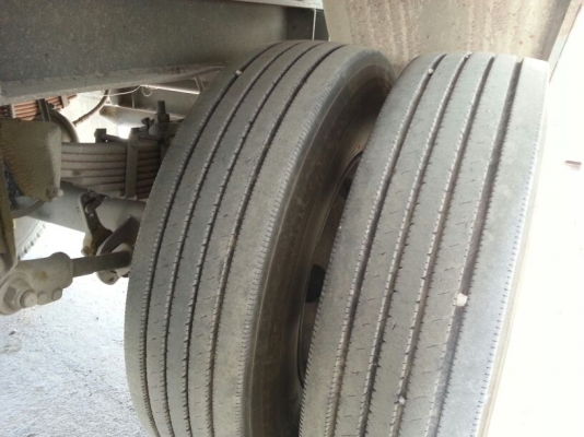 ขายหางพ่วง ซิมิดั้ม  2 เพลา. ปี 54   สนใจติดต่อ 081 - 6079515