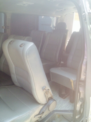 รถตู้สีดีสภาพสวยรถเจ้าของขายเอง