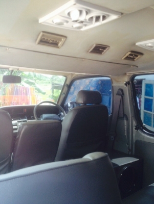 รถตู้สีดีสภาพสวยรถเจ้าของขายเอง