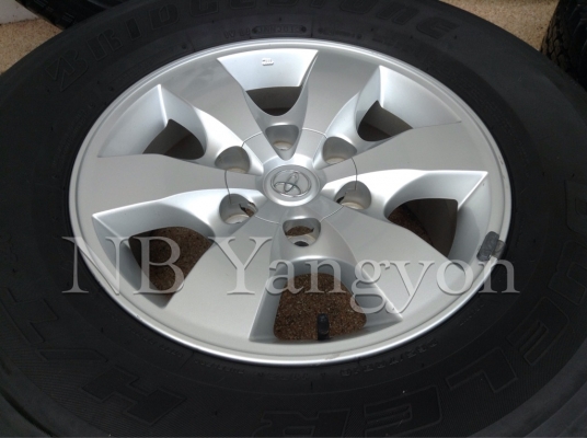 ล้อแม็ก Toyota Vigo Champ ขอบ 16 พร้อมยาง 265-70-16 ปี 13