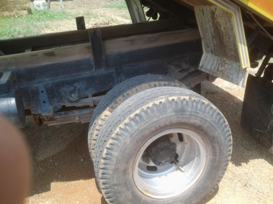 (หรั่งรถบ้าน)ลดราคาเหลือ485000ด่วนคับ 6ล้อดั้มฝากขายคับ เจ้าของต้องการใช้เงินด่วน รถสวยไม่โทรม เครื่องเกียร์สมบรูณ์มาก แห้งๆ ขับดีมากคับ พาวเวอร์ แอร์เย็น ซื้อเท่าไหร่ว่ามาเลยคับ