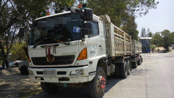 HINO FM 22 ล้อดั้มคะ