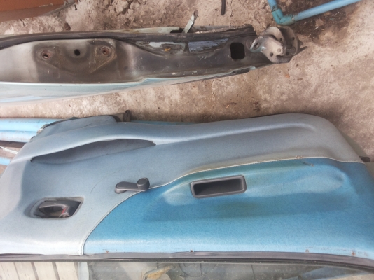 ขายประตูรถตู้ หัวจรวด