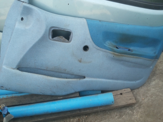 ขายประตูรถตู้ หัวจรวด