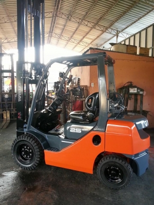 ขาย ฟอล์คลิฟต์ 2.5 ตัน TOYOTA 8FG25 รถปี 2007 ขาย ฟอล์คลิฟต์ 2.5 ตัน TOYOTA 8FG25 รถปี 2007