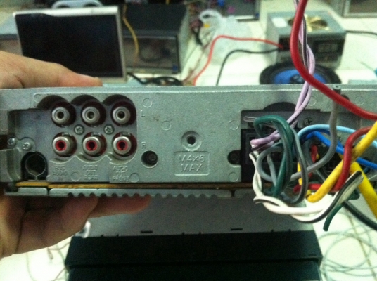Sony CDX-F5500M MP3 CD FMคลื่นไทย 3ปรีเอ้า มือ2