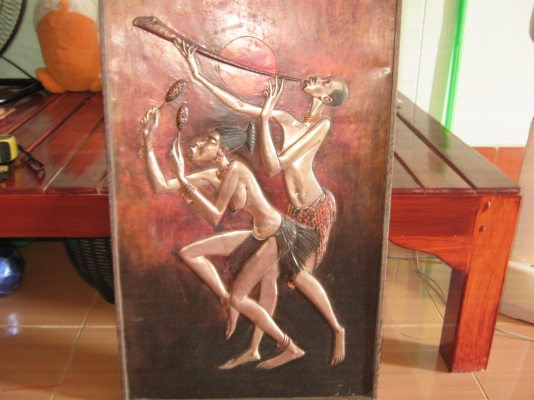 ภาพงานศิลแผ่นโลหะปั๊มนูนสูง