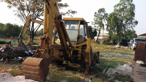 ขายด่วน รถตักหน้าขุดหลัง CAT 428 (ขายตามสภาพ)รถใช้งานได้