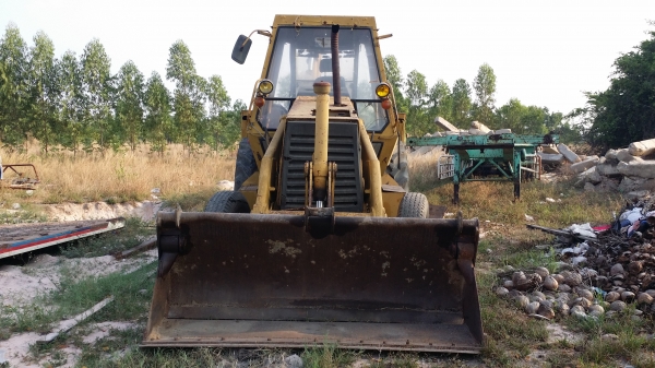 ขายด่วน รถตักหน้าขุดหลัง CAT 428 (ขายตามสภาพ)รถใช้งานได้