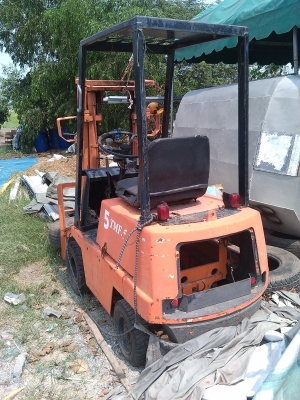 รถโฟตลิฟ 1 ตัน