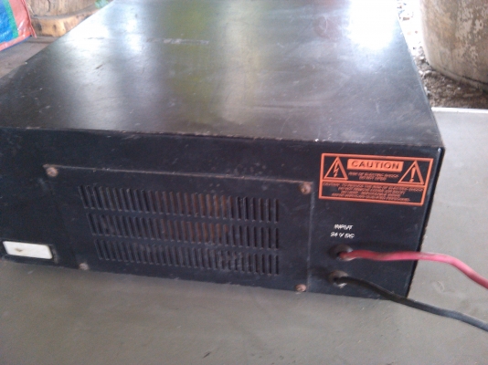 อินเวอร์เตอร์เข้า 24 โวลท์ออก 220 โวลท์