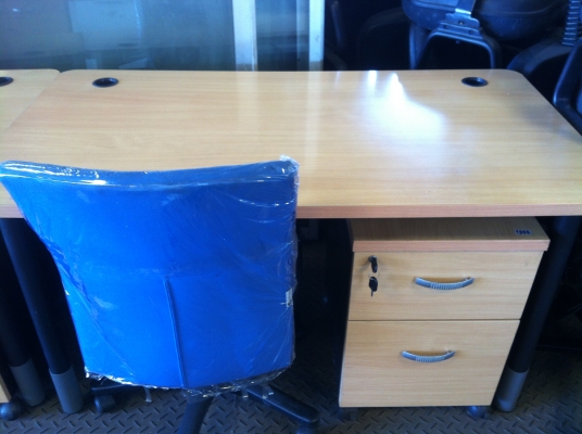 ขายด่วน หางเทเลอร์พ่วงแทงค์แสตนเลส มอเตอร์ โบเวอร์ รถโฟล์คลิฟท์