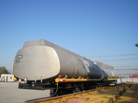 ขายด่วน หางเทเลอร์พ่วงแทงค์แสตนเลส มอเตอร์ โบเวอร์ รถโฟล์คลิฟท์